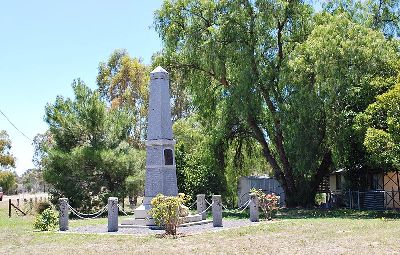 Oorlogsmonument Stuart Mill #1