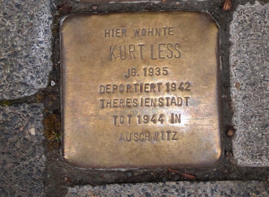 Stolpersteine Kanalstrae 27 #4