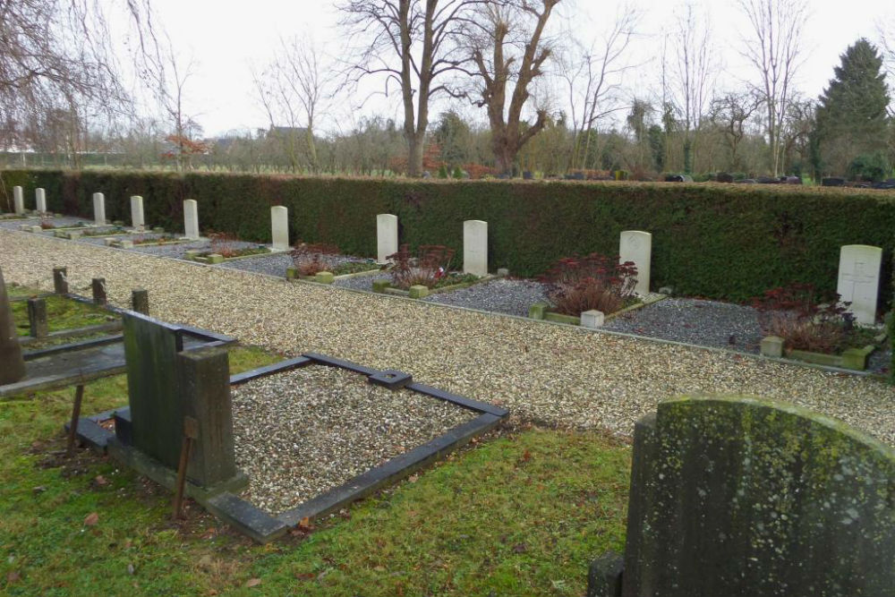 Oorlogsgraven van het Gemenebest Algemene Begraafplaats Slijk-Ewijk #2