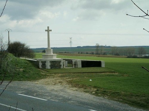 Commonwealth War Cemetery Montay #1