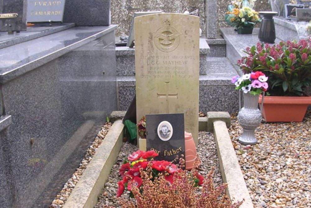 Commonwealth War Grave Marles-sur-Canche