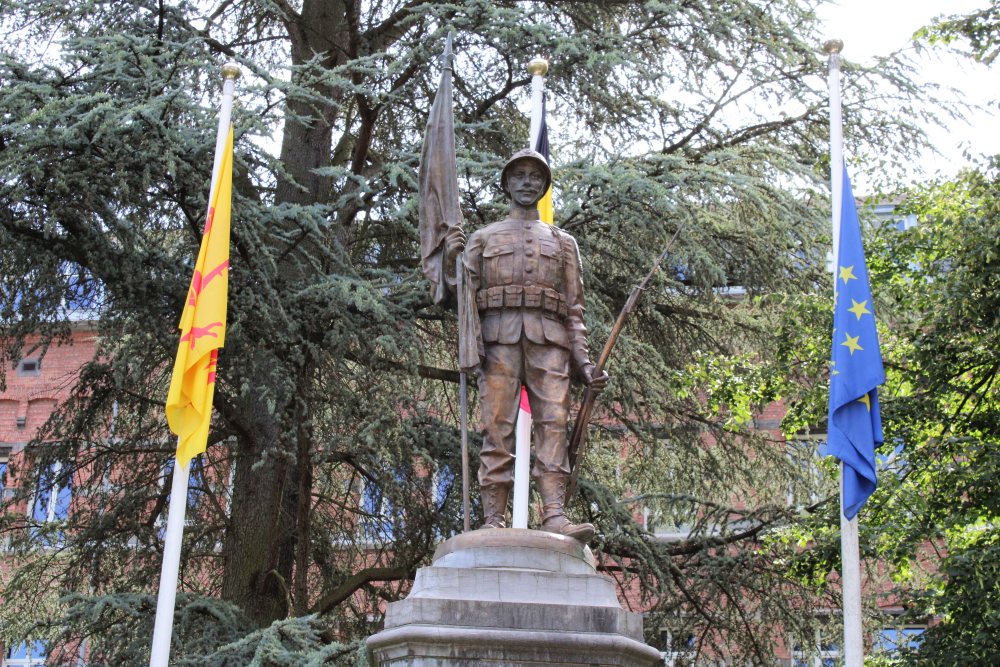 Oorlogsmonument Malonne #3