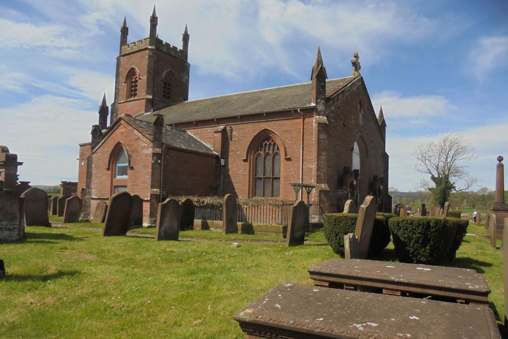 Commonwealth War Graves Kirkmahoe Parish Churchyard