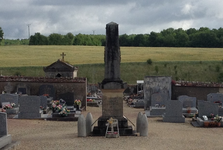 War Memorial Sougres-en-Puisaye