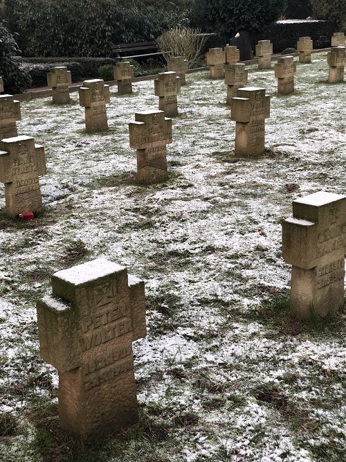 Duitse Oorlogsgraven Heger Friedhof #2