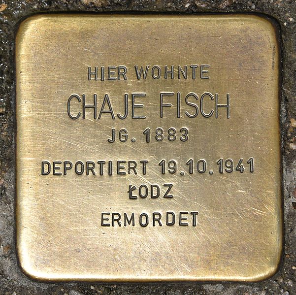 Stolpersteine Triesterstraße 10 #1