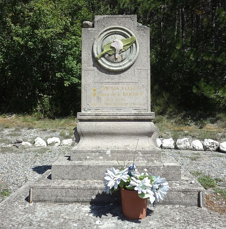 Monument Félix Roman #1