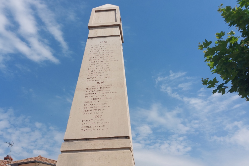 War Memorial Romanèche-Thorins #3
