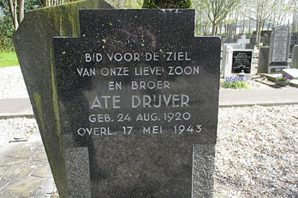 Dutch War Graves Roman Catholic Cemetery Vitushof Leeuwarden #5