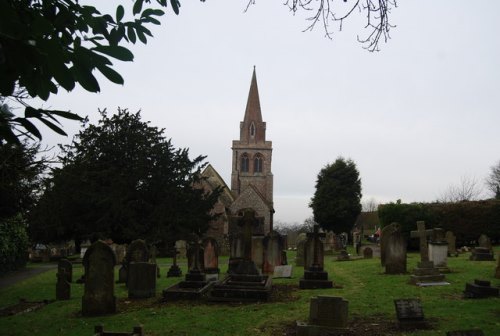 Commonwealth War Graves St. Nicholas Churchyard