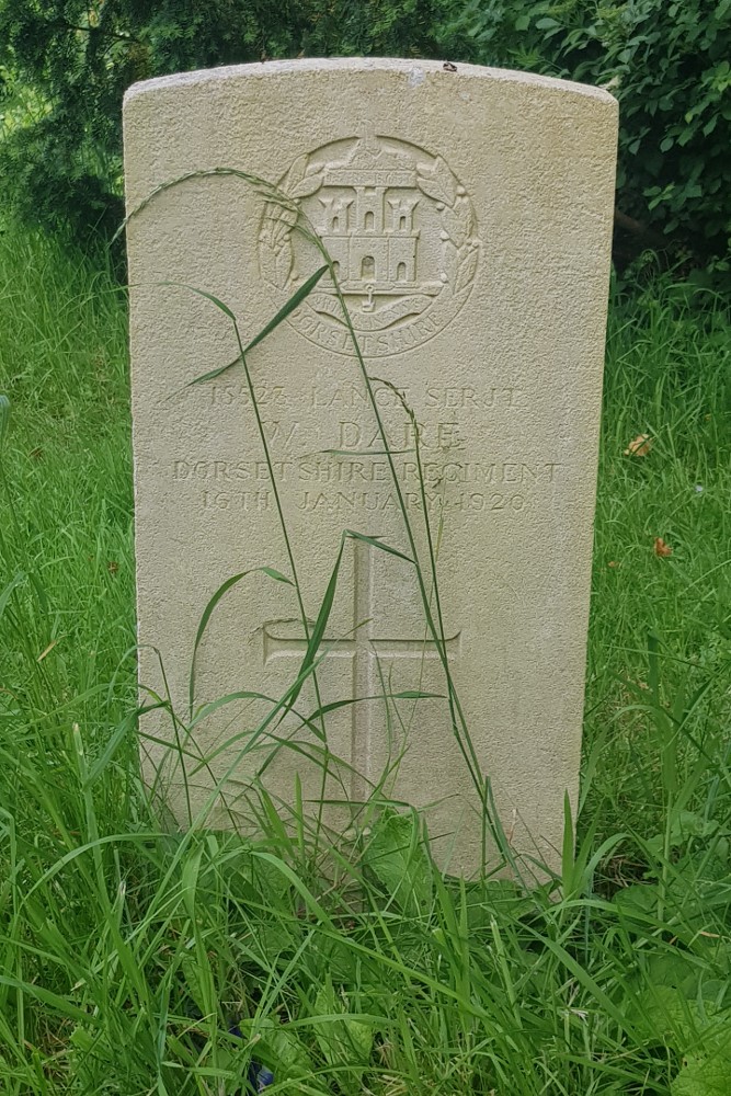 Oorlogsgraven van het Gemenebest St Nicholas Churchyard #1