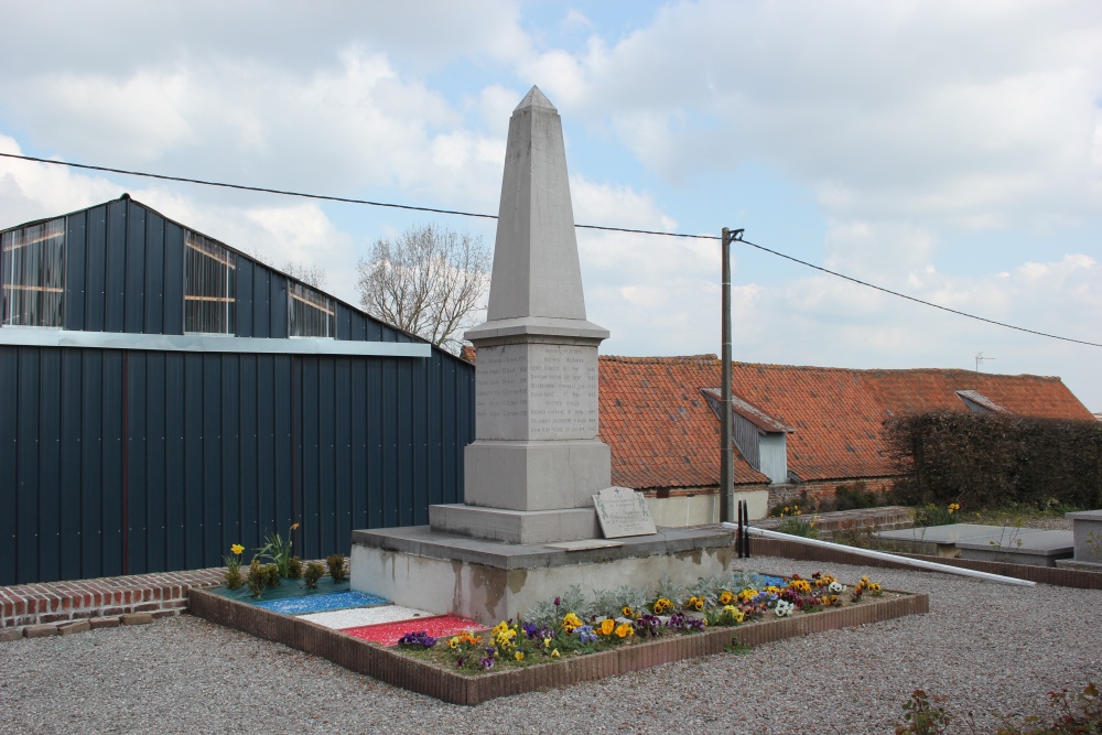 Oorlogsmonument Begraafplaats Zudausques #1