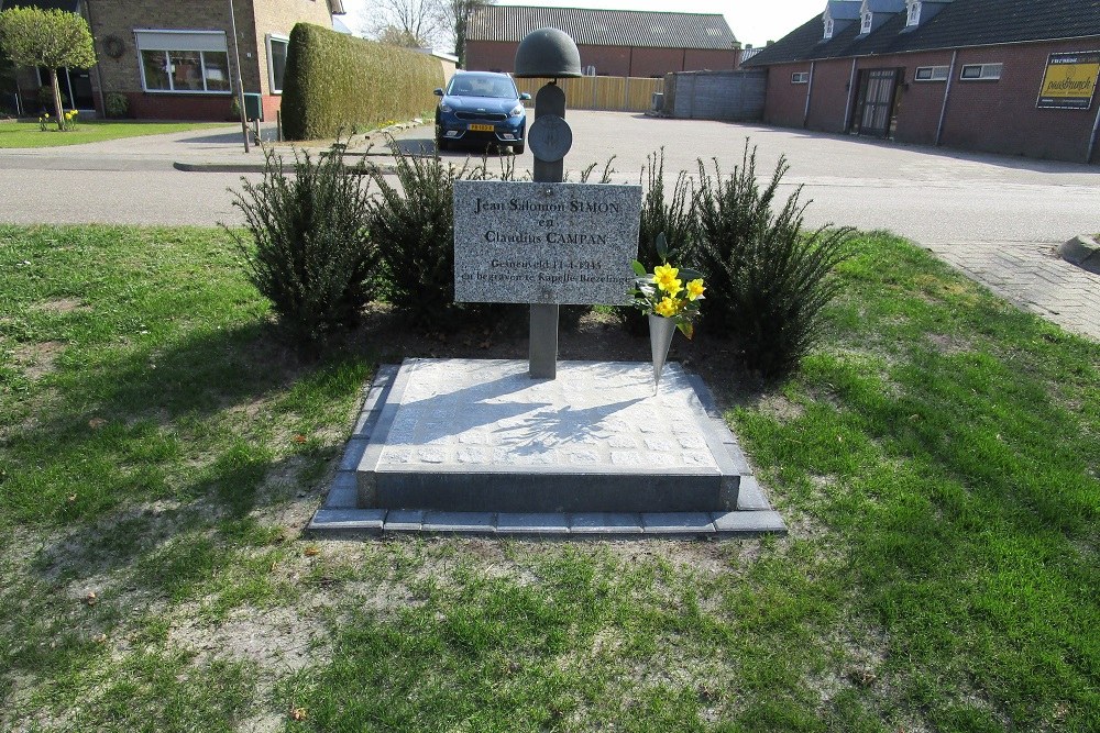 Memorial French Paratrooper #2