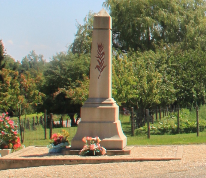 Monument Eerste Wereldoorlog Beauvernois #1