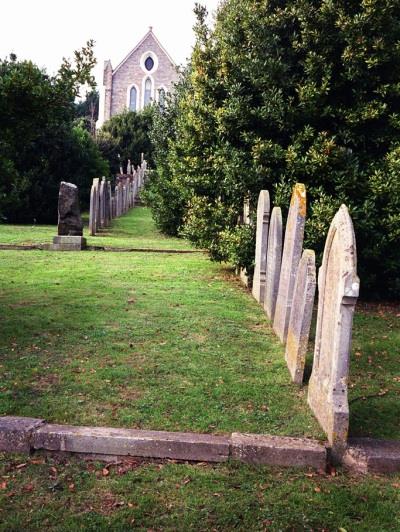 Oorlogsgraf van het Gemenebest Brading United Reformed Churchyard