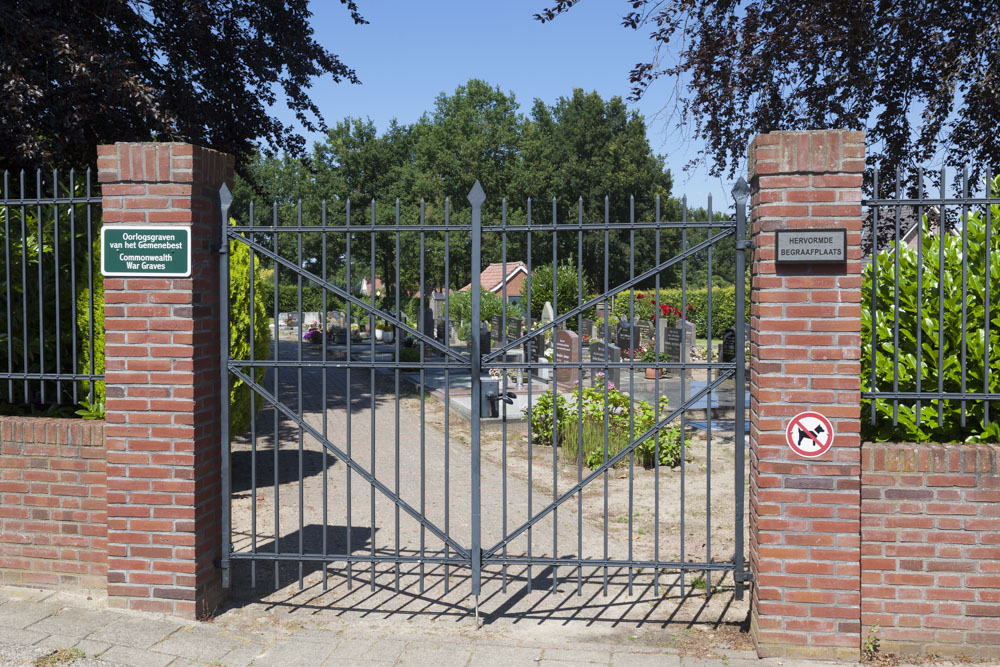 Commonwealth War Graves Protestant Cemetery Ootmarsum #5