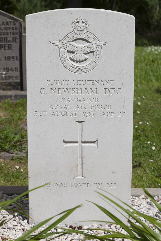 Commonwealth War Graves General Cemetery Kuinre #3