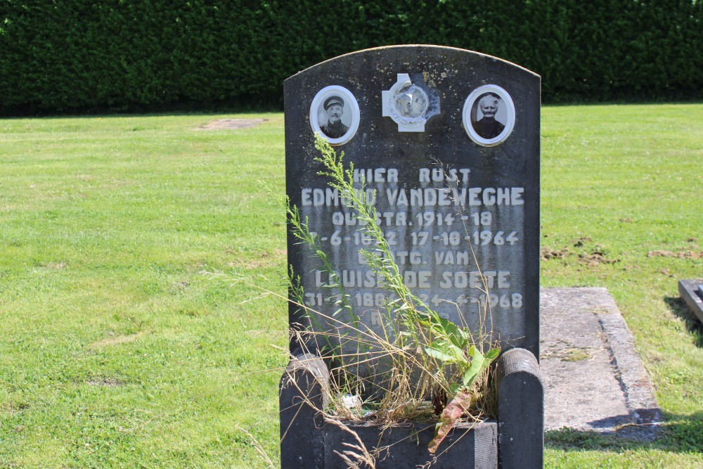 Belgian Graves Veterans Uitkerke #5