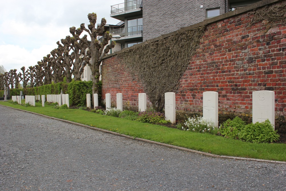 Oorlogsgraven van het Gemenebest Ypres Town Cemetery (Extension) #4