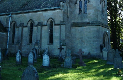 Commonwealth War Grave St. Edward the Confessor Churchyard #1