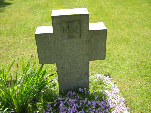 German War Cemetery St. Symphorien #4