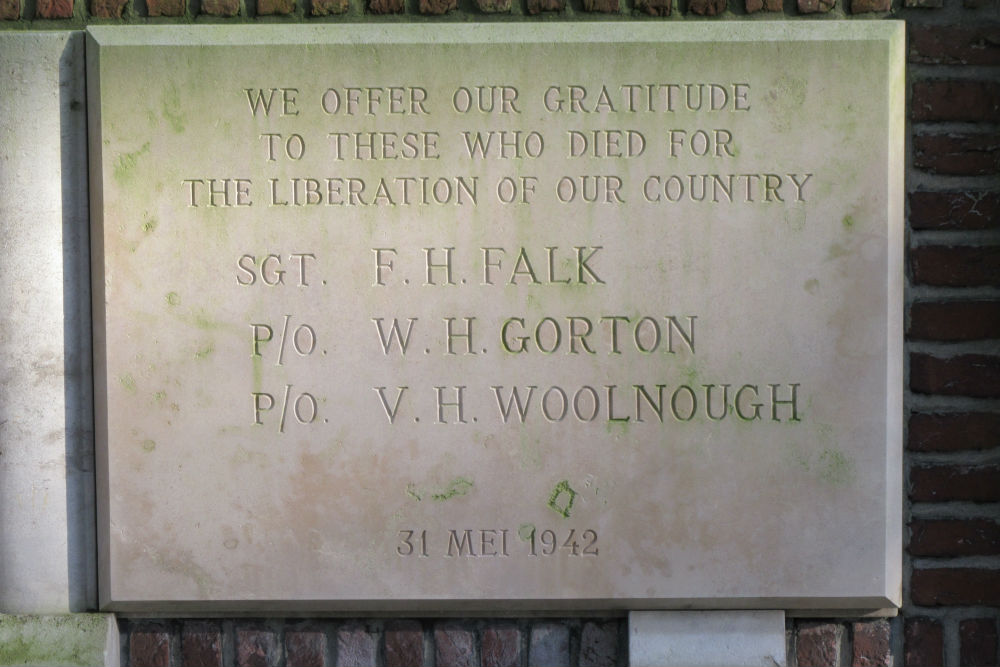 Memorial RAF General Cemetery Diepenveen #4