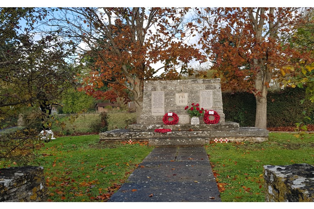 Oorlogsmonument The Charlton's #1