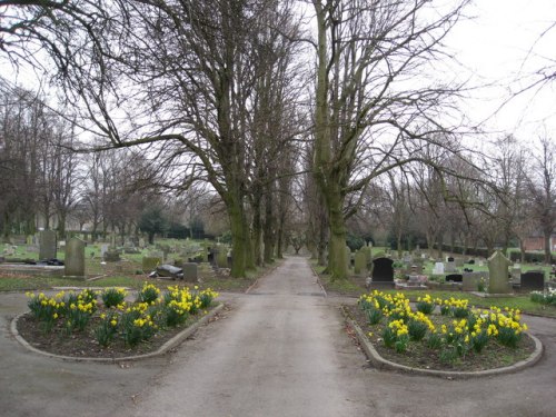 Commonwealth War Graves Staveley Cemetery #1