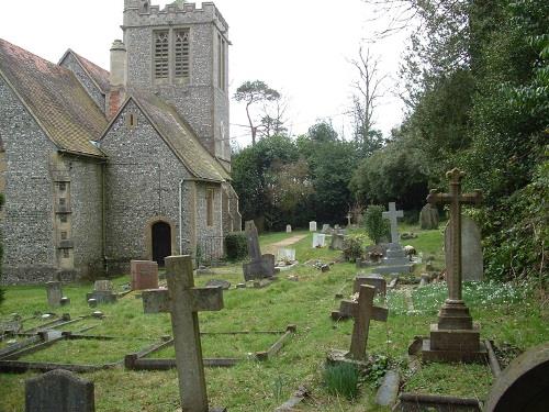 Commonwealth War Graves St. Peter Churchyard