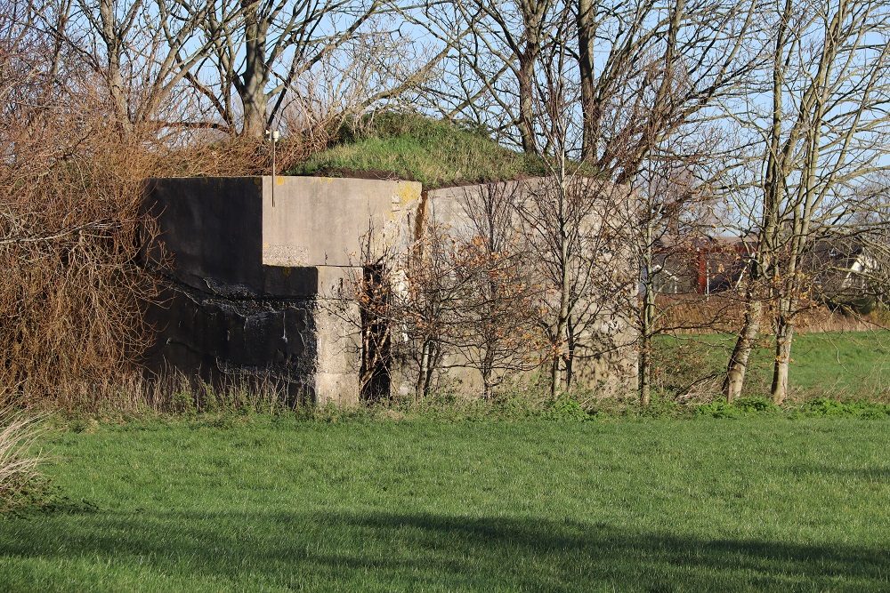 Flugfeld Bergen - Vf Telefon Bunker #2