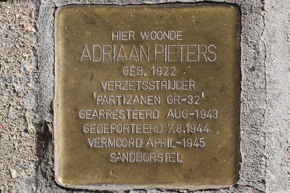 Stolperstein Adriaan Pietersstraat 42