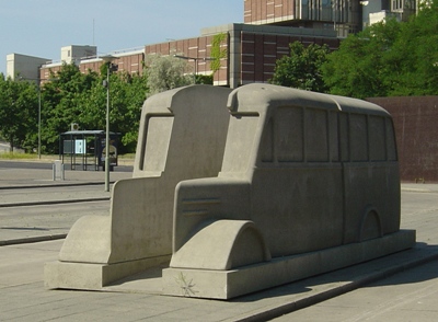 Monument Grijze Bussen #2