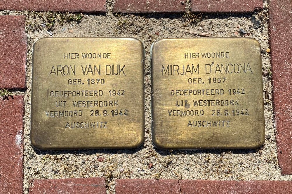 Stolpersteine Scheveningsesslag 107