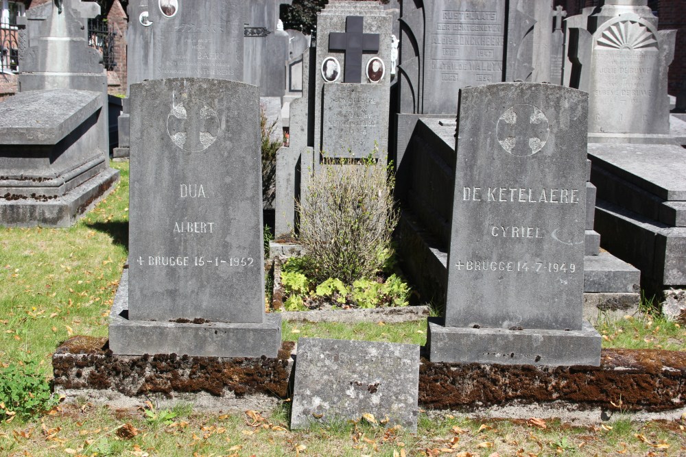 Belgian Graves Veterans Varsenare Churchyard #4