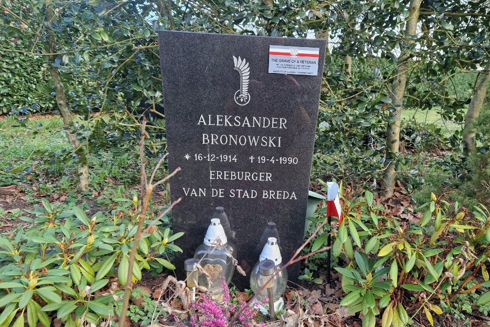 Grave Polish War Veteran Breda #1