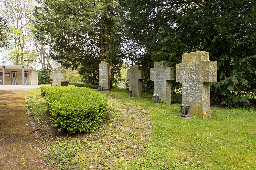 War Memorial Cemetery Drwi