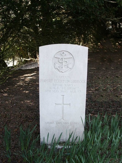 Commonwealth War Grave St John in the Wilderness Churchyard #1