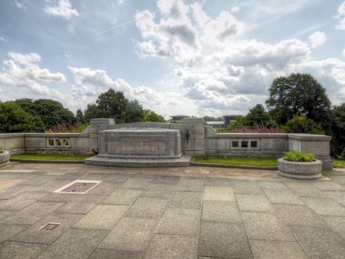 Oorlogsmonument Chesterfield #1