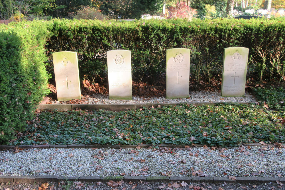 Commonwealth War Graves General Cemetery Diepenveen #3