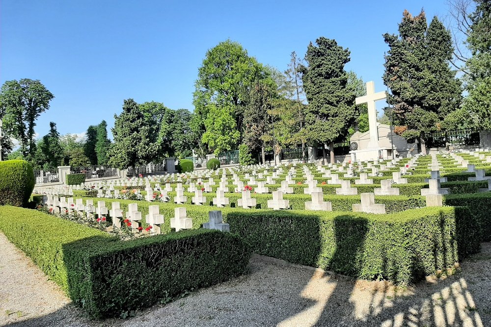 Italian War Cemetery Belgrade #1