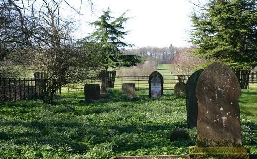 Oorlogsgraf van het Gemenebest All Saints Churchyard #1