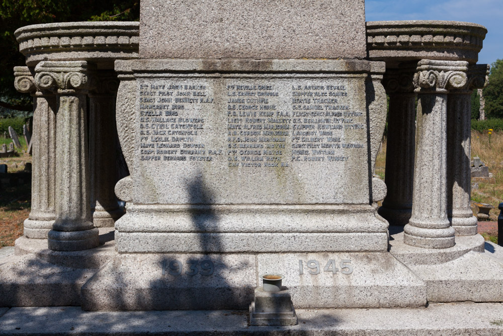 War Memorial Kessingland #4