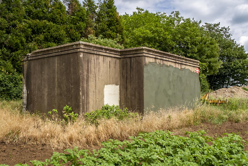 Defense Bunker NV8