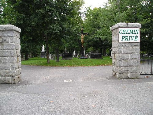 Commonwealth War Graves Ste. Victorie Cemetery #1