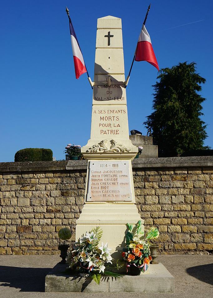 Monument Eerste Wereldoorlog Le Val-Saint-loi #1