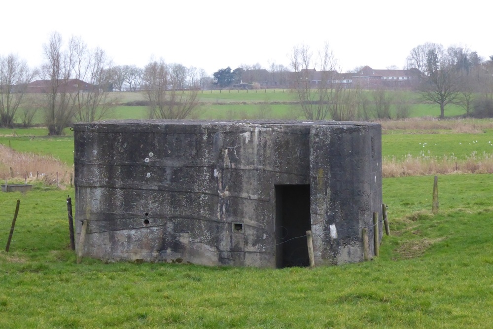 Bunker Belt Bruggenhoofd Gent - Machine Gun Bunker AV14 #2