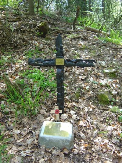 Memorial Cross Paul Peternell #1