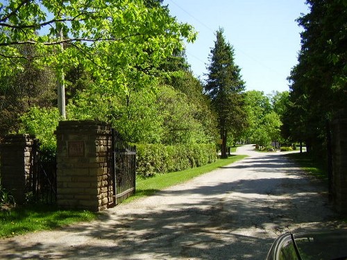 Commonwealth War Graves Forest Lawn Cemetery #1