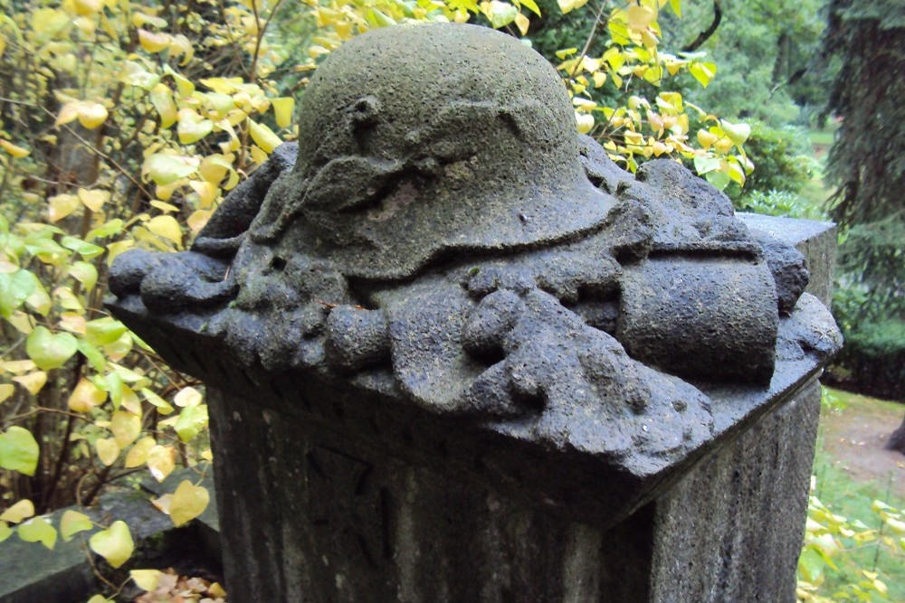 German War Graves Luisenfriedhof III #4