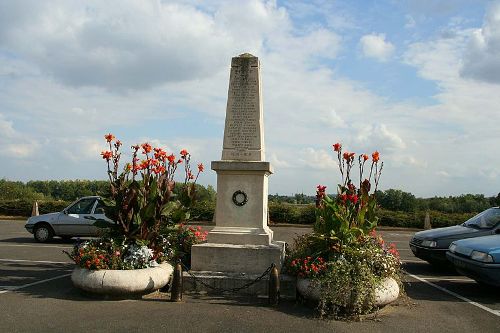 War Memorial Le Mesnil-le-Roi